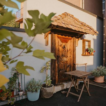 Almira Apartment Тузла Екстериор снимка