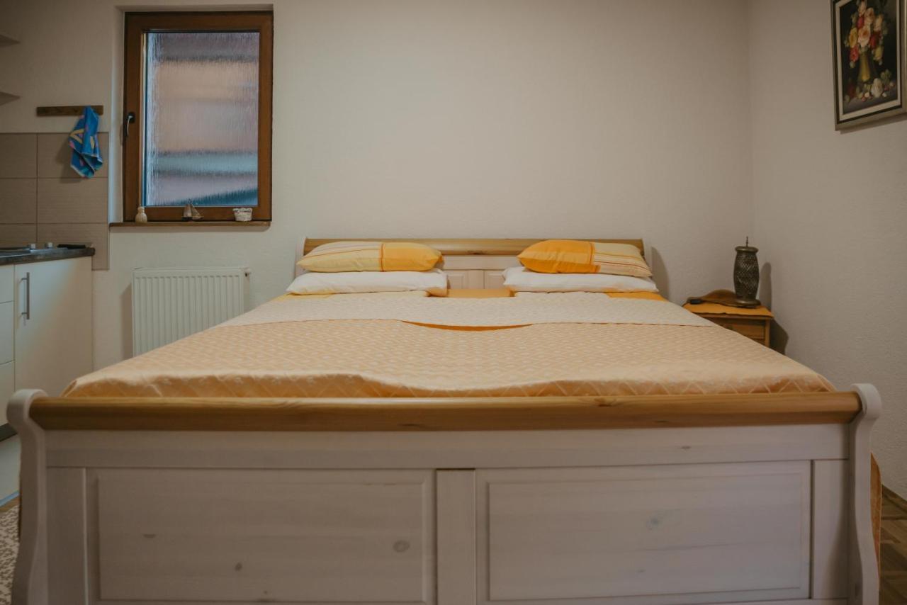 Almira Apartment Тузла Екстериор снимка