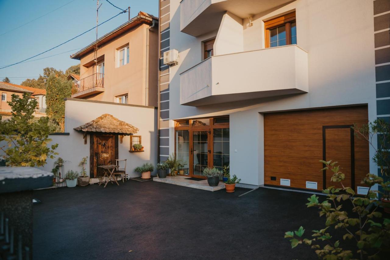 Almira Apartment Тузла Екстериор снимка
