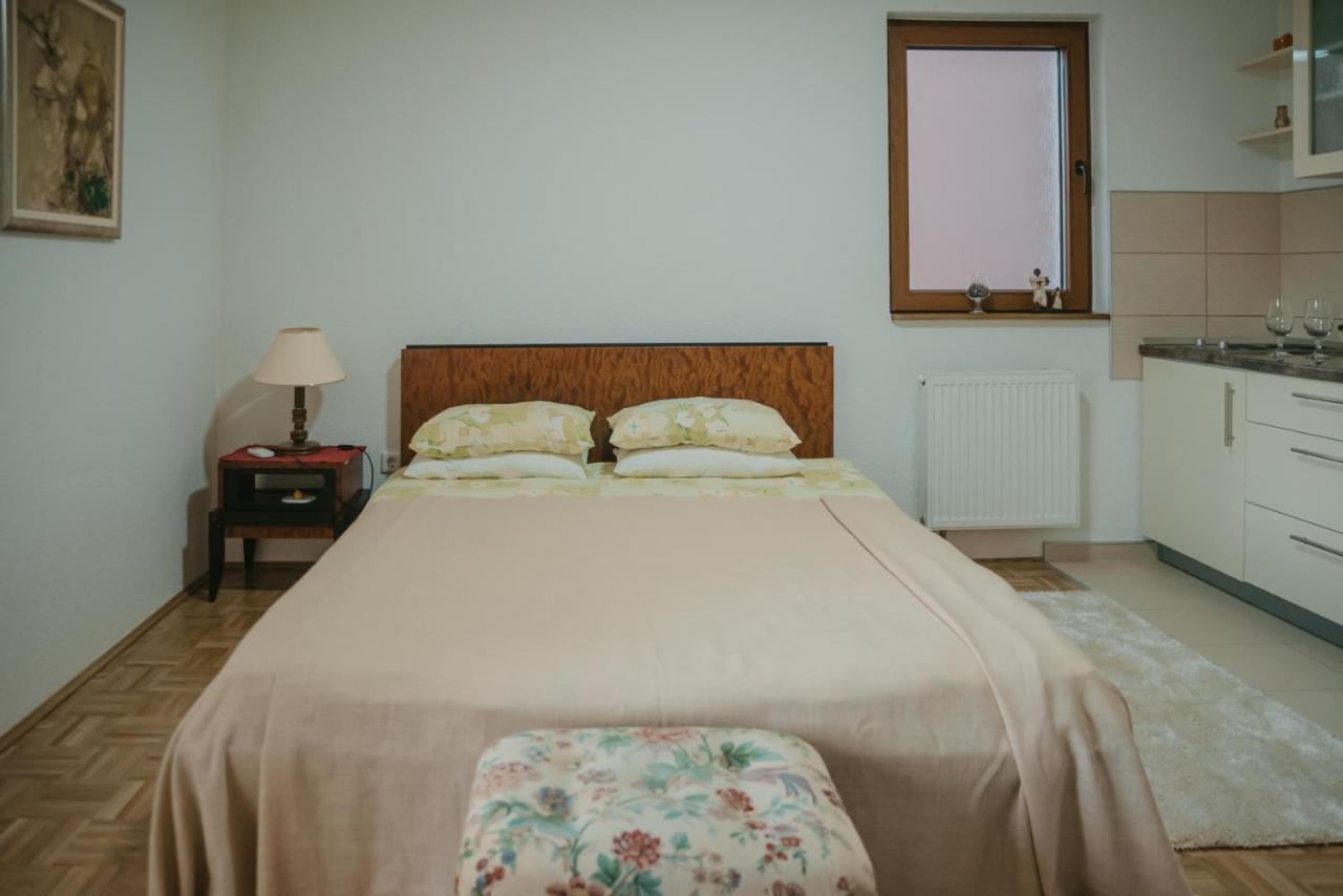 Almira Apartment Тузла Екстериор снимка