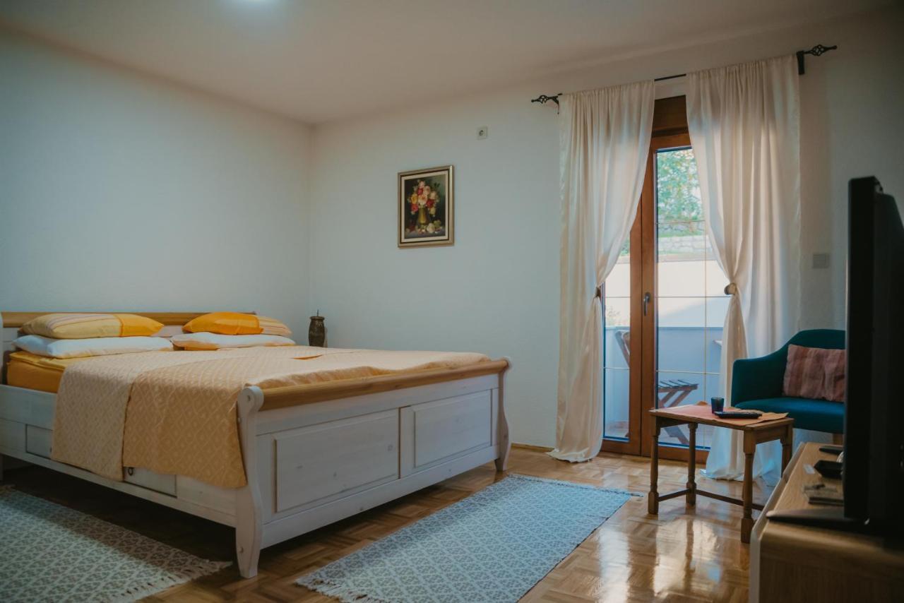 Almira Apartment Тузла Екстериор снимка